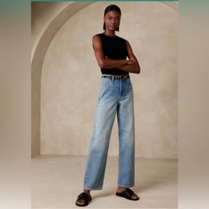 Banana Republic Mid Rise Loose
Stovepipe Jeans